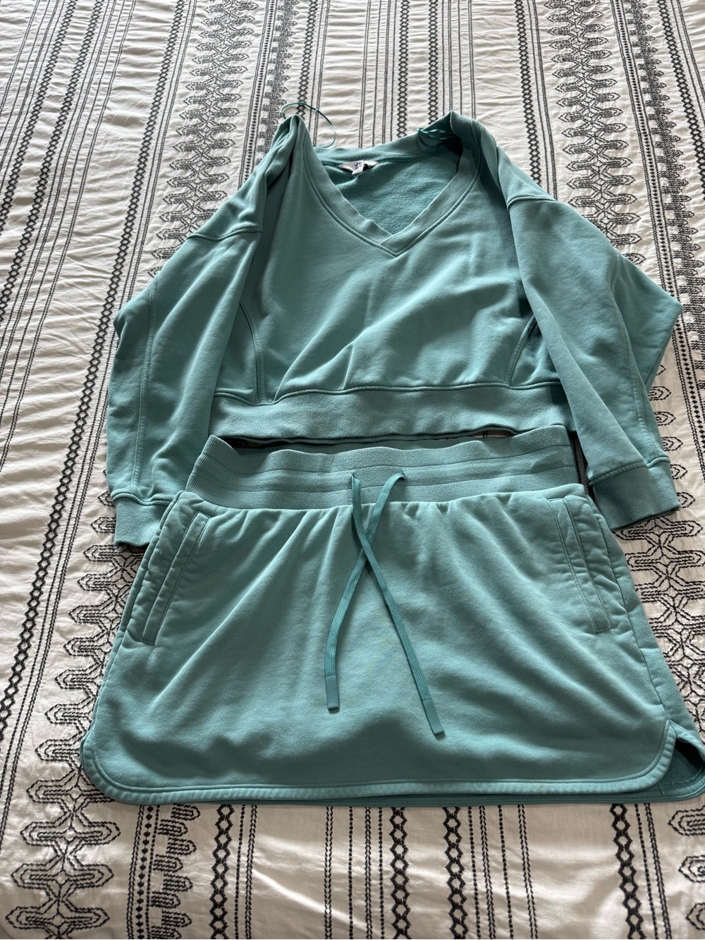 JoyLab Girls' Teal Crewneck Sweatshirt and Skirt Set
